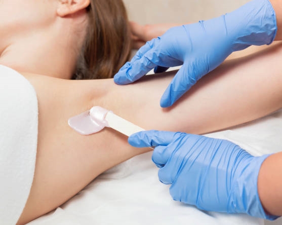Underarms Waxing